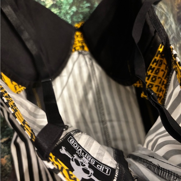 Lip-Service Top - Picture 3 of 3